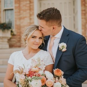 Meet your Posher, Madelin